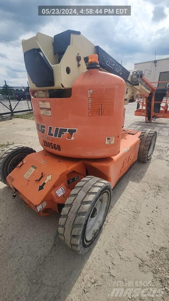 JLG E 450 AJ Alkūniniai keltuvai