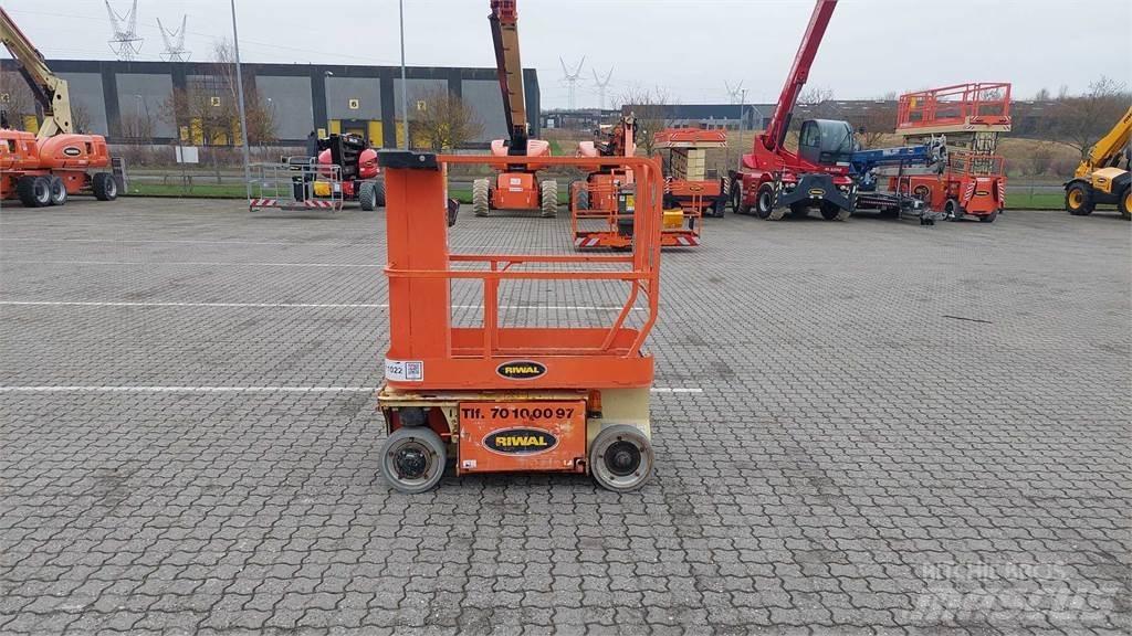 JLG 1230ES Kiti keltuvai ir platformos