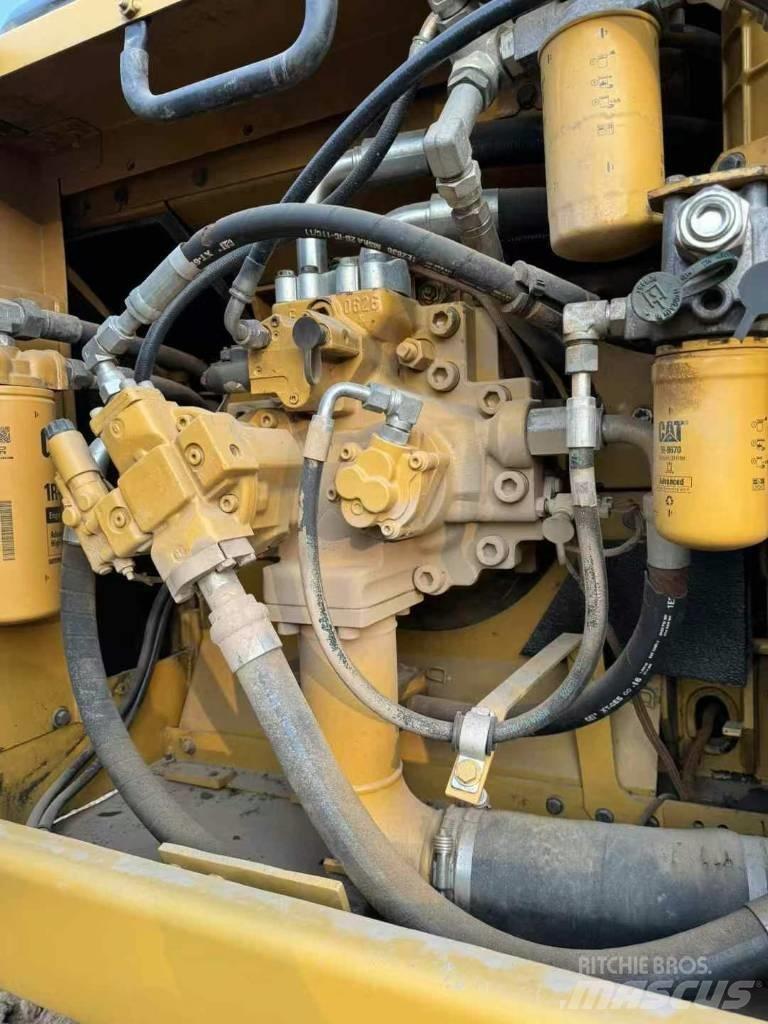 CAT 336 D Vikšriniai ekskavatoriai