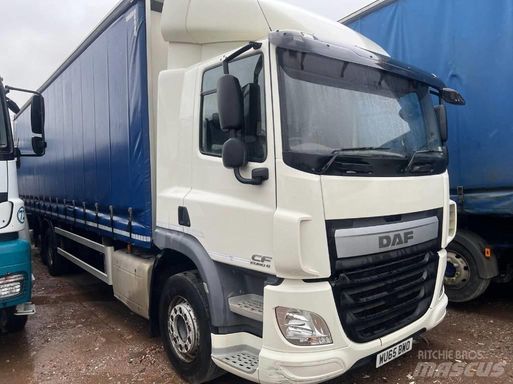 DAF CF 330 Priekabos su tentu