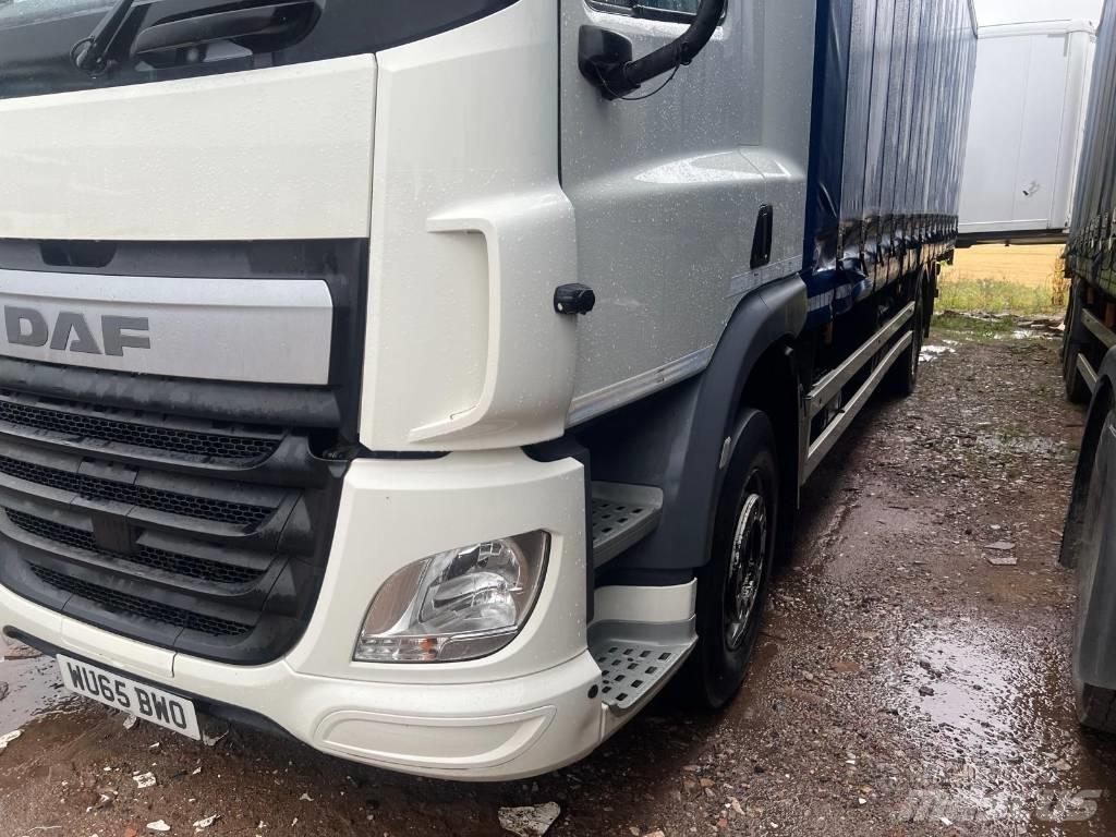 DAF CF 330 Priekabos su tentu