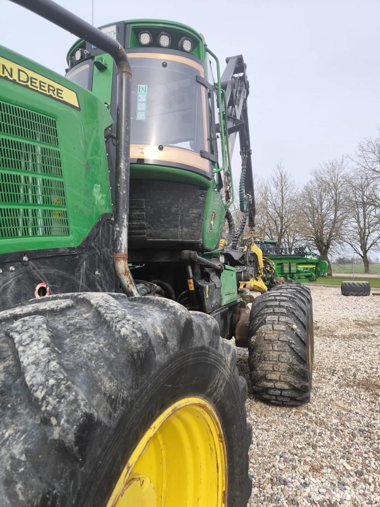 John Deere 1270G Miško technika (Harvesteriai)