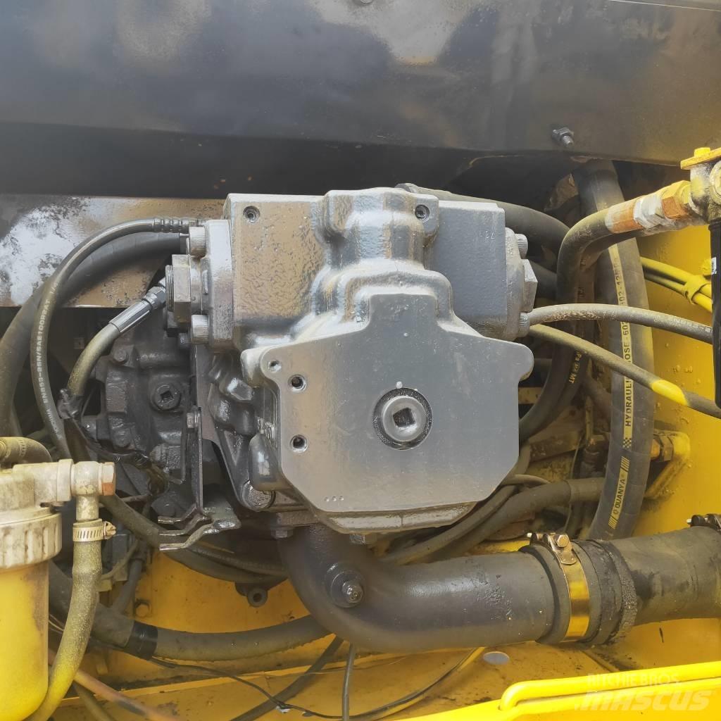 Komatsu PC200-7 Vikšriniai ekskavatoriai