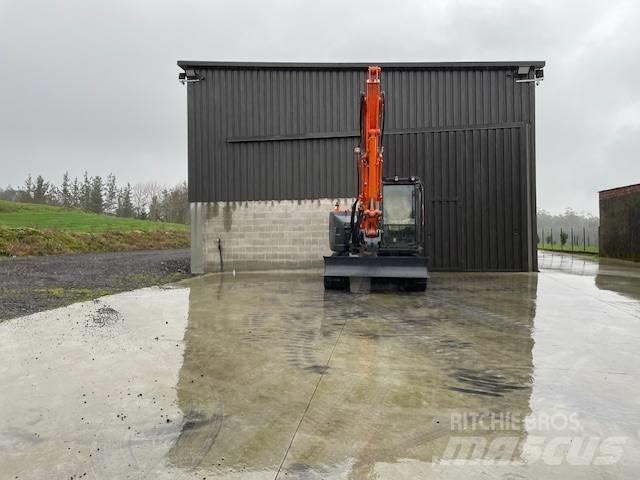 Hitachi 85 USB Vidutinės galios ekskavatoriai 7-12 t