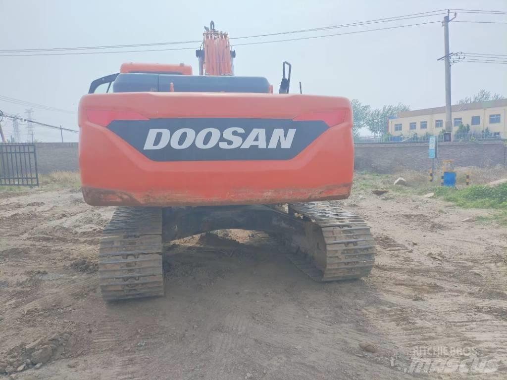 Doosan DX225LC-9C Vikšriniai ekskavatoriai