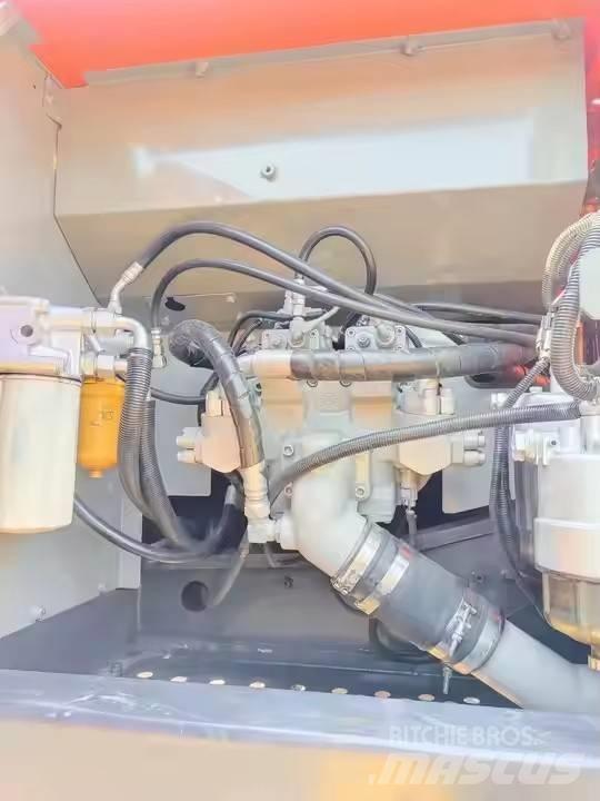 Hitachi ZX200 Vikšriniai ekskavatoriai