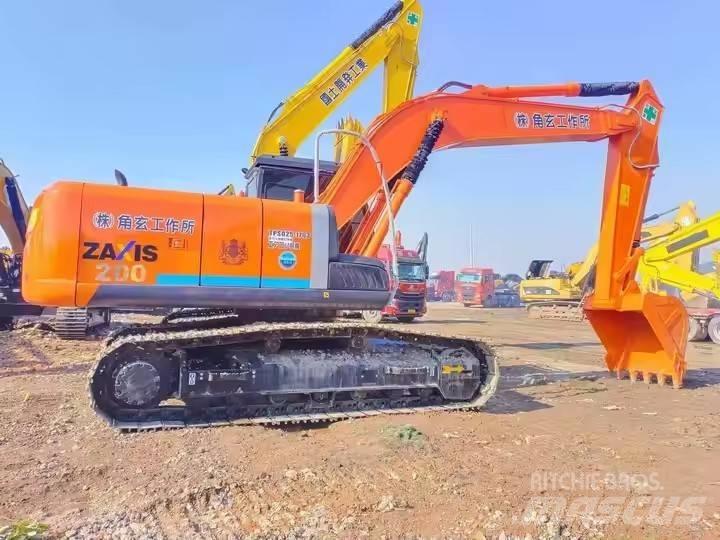 Hitachi ZX200 Vikšriniai ekskavatoriai