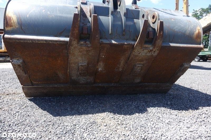 Liebherr L 576 Naudoti ratiniai krautuvai