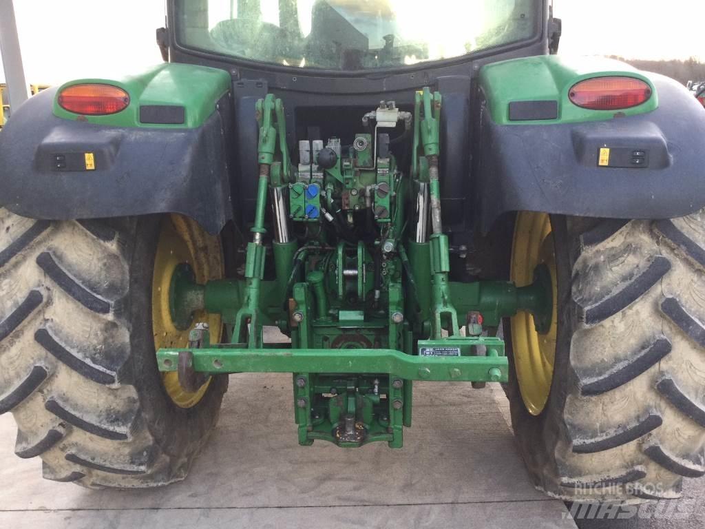 John Deere 6125R Traktoriai