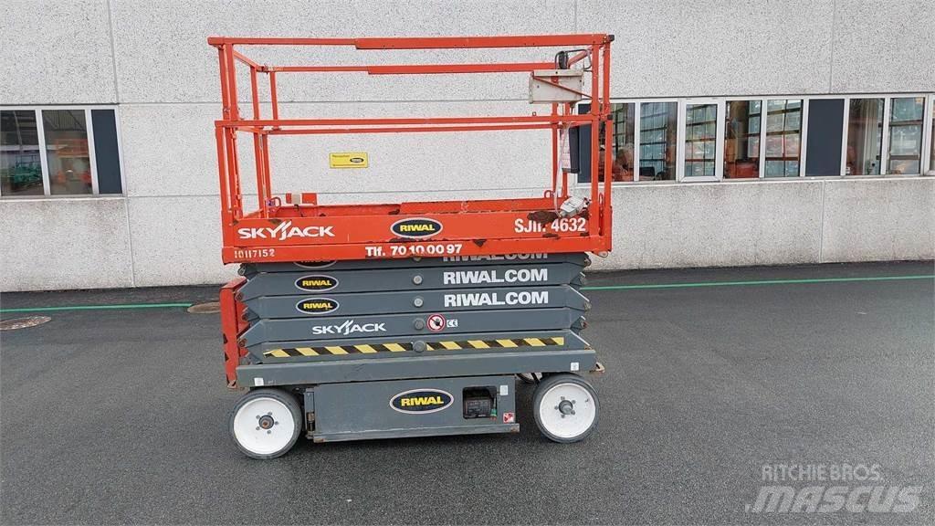 SkyJack SJIII4632 Žirkliniai keltuvai