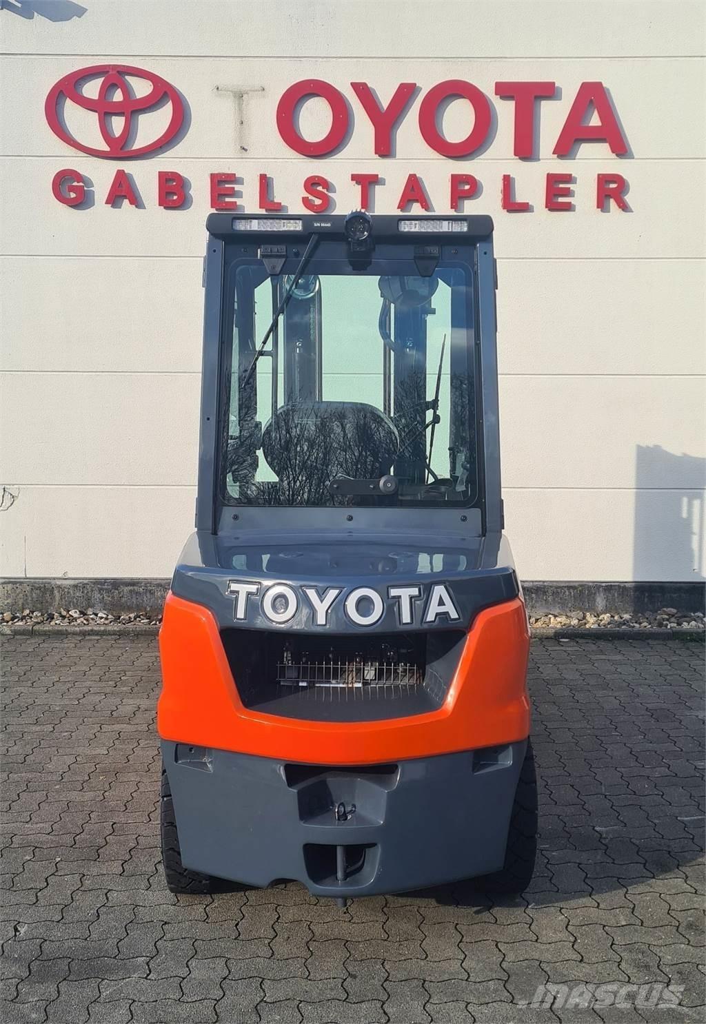 Toyota 52-8FDJF35 Dyzeliniai krautuvai