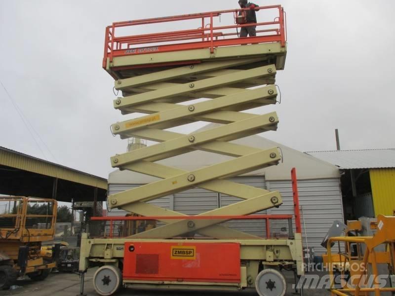 JLG Liftlux 245-12 Žirkliniai keltuvai