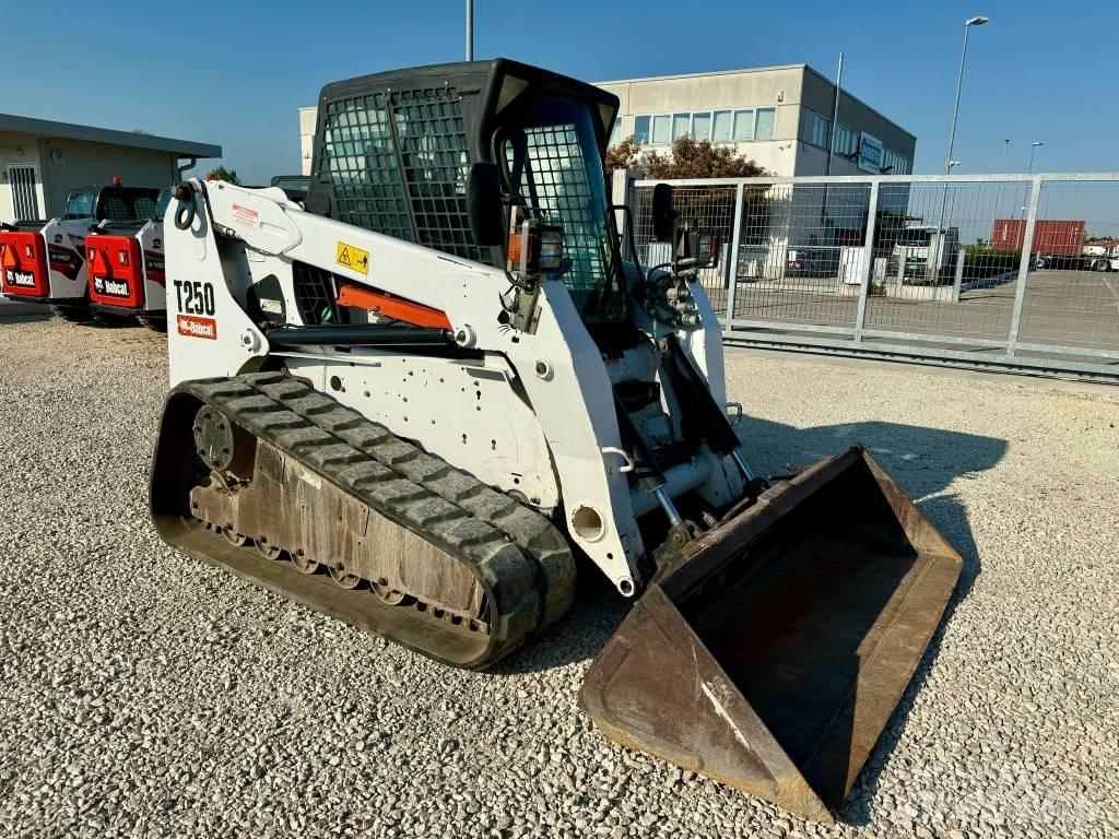 Bobcat T 250 Vikšriniai krautuvai