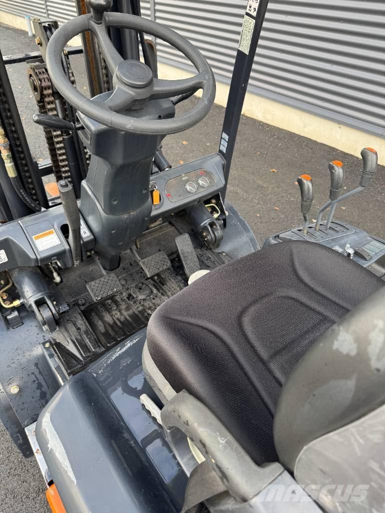 Doosan G 35 C-5 LPG (dujiniai) krautuvai