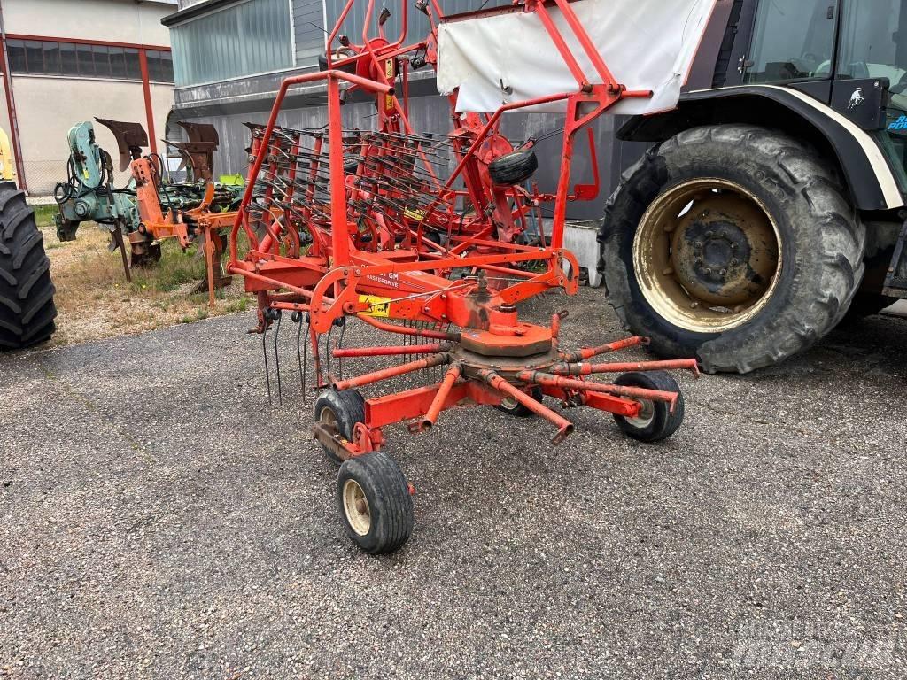 Kuhn GA 4121 G M Šieno grėbliai ir vartytuvai