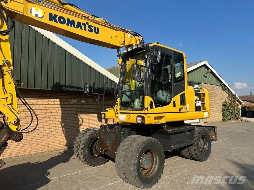 Komatsu PW160-8 Ratiniai ekskavatoriai