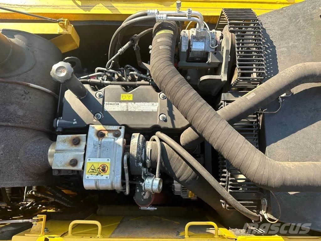 Komatsu PW160-8 Ratiniai ekskavatoriai