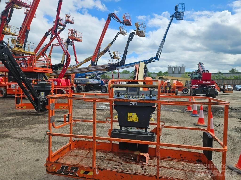 JLG 1500 SJ Teleskopiniai keltuvai
