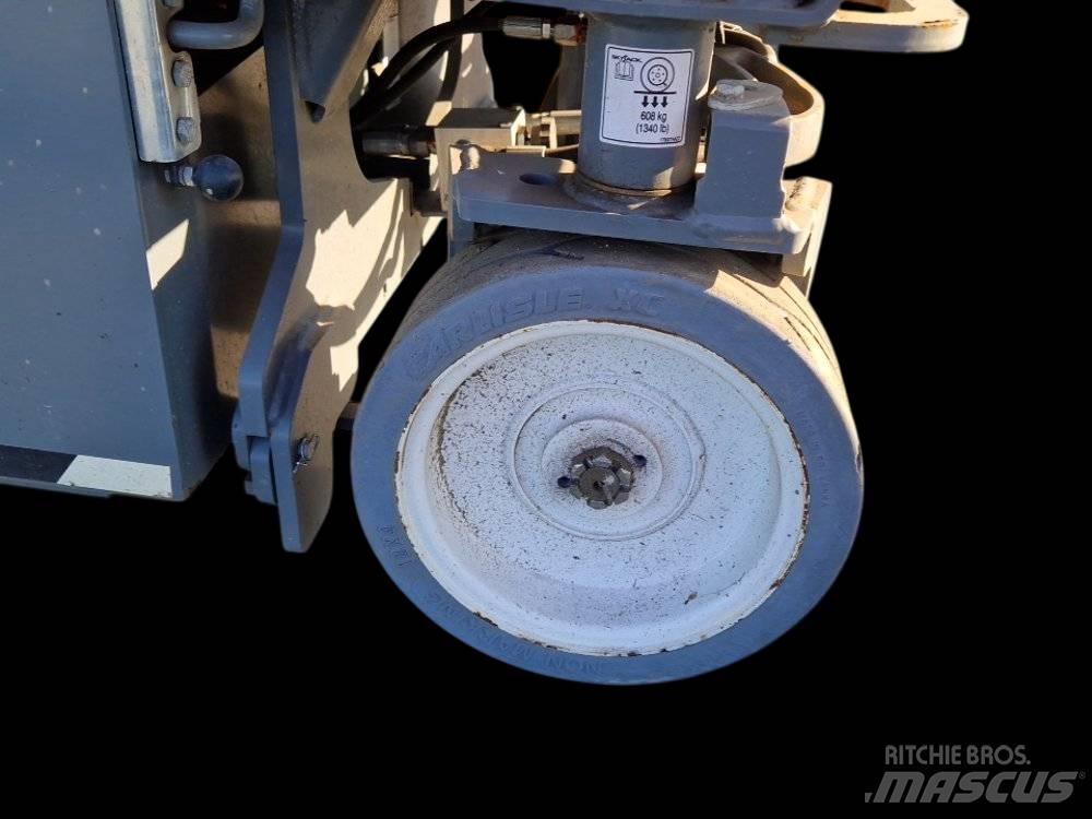 SkyJack SJ 3219 Žirkliniai keltuvai