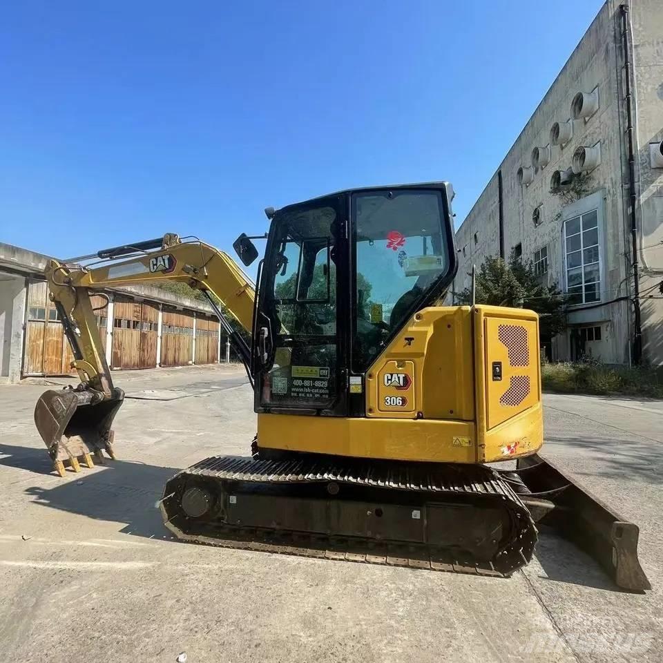 CAT 306E2 Vikšriniai ekskavatoriai