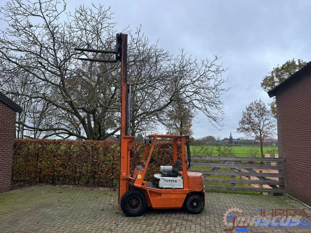 Toyota 02-4FD25 Dyzeliniai krautuvai