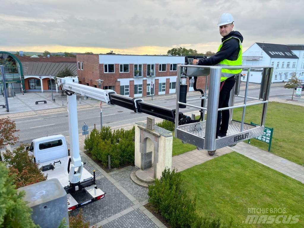 VERSALIFT VTX-240 G3 Ant vilkikų montuojamos kėlimo platformos