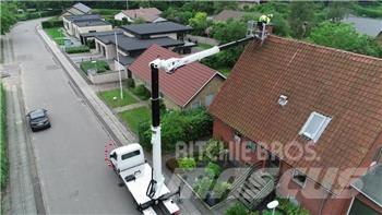 VERSALIFT VTX-240 G3 Ant vilkikų montuojamos kėlimo platformos