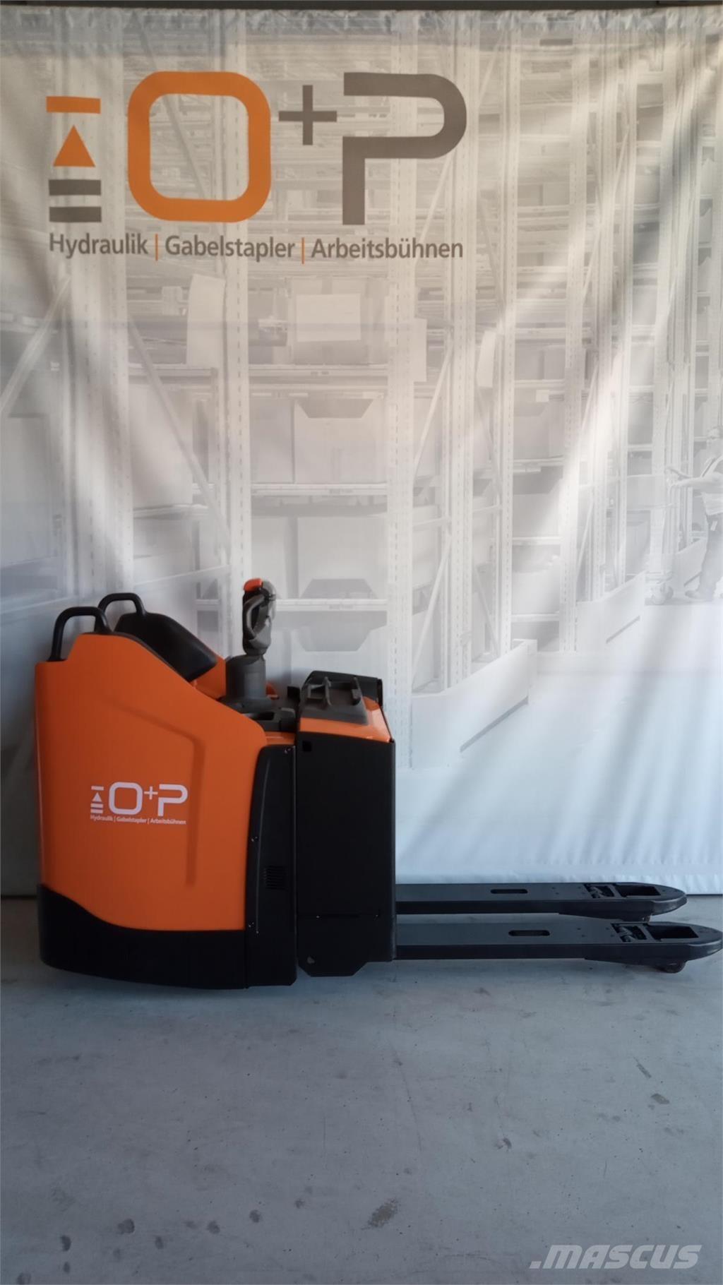 Toyota LPE 200 Rankiniai vėžimėliai