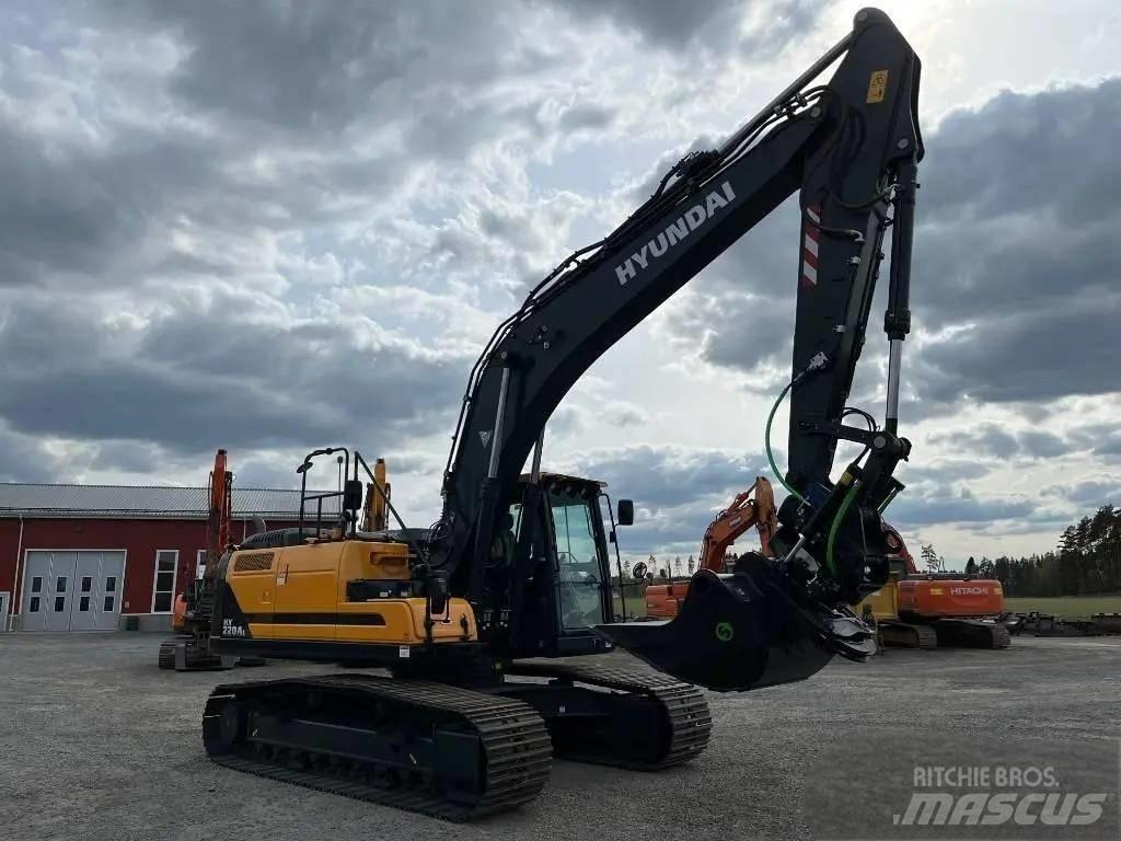 Hyundai HX 220 Vikšriniai ekskavatoriai