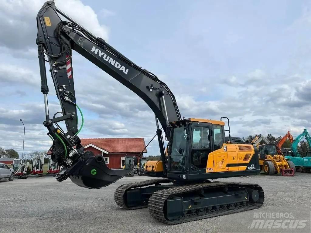 Hyundai HX 220 Vikšriniai ekskavatoriai