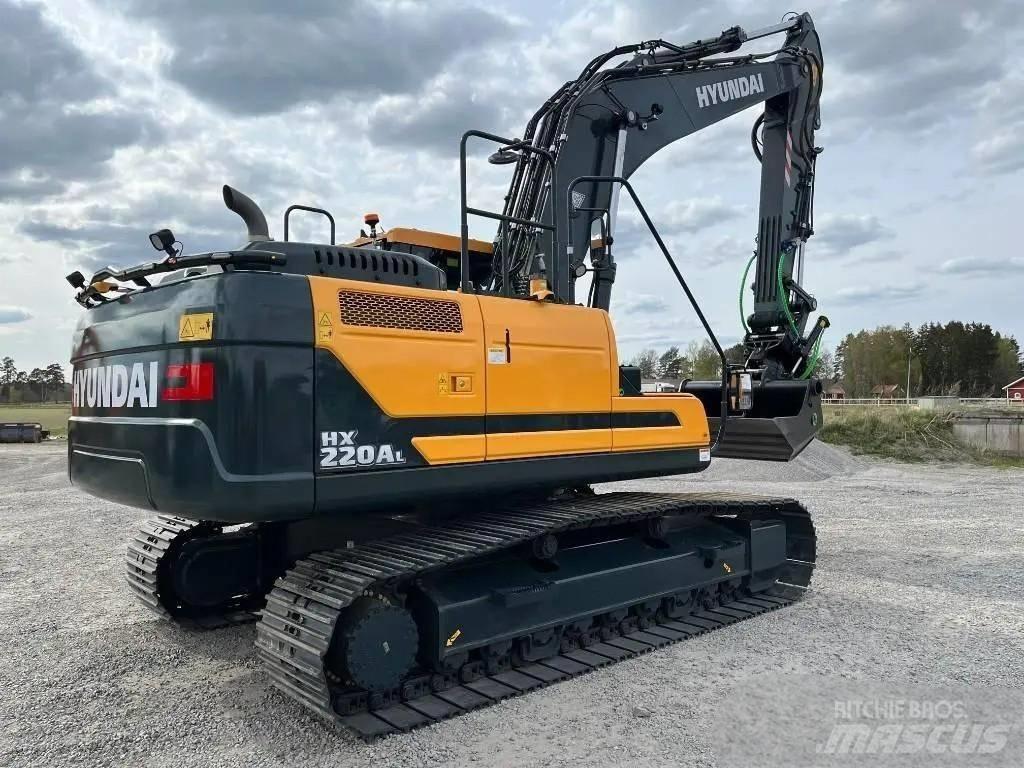 Hyundai HX 220 Vikšriniai ekskavatoriai