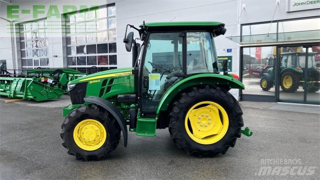 John Deere 5058E Traktoriai