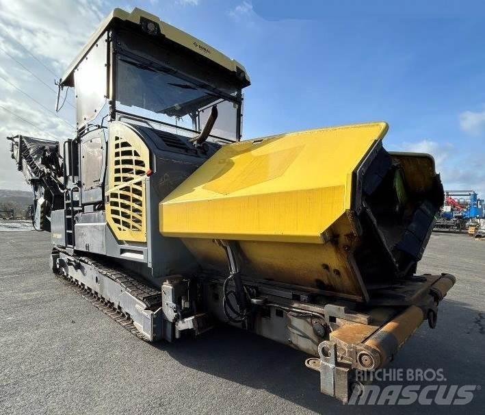 Bomag BMF 2500 S Asfalto klotuvai
