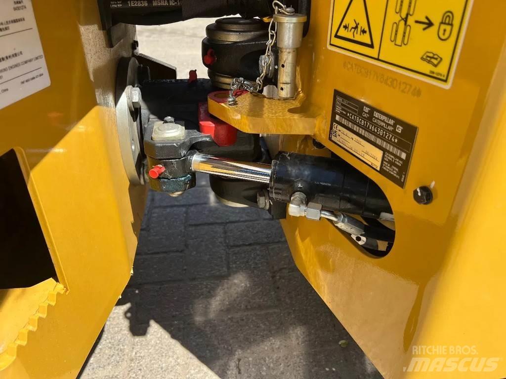 CAT CB1.7 Kiti volai