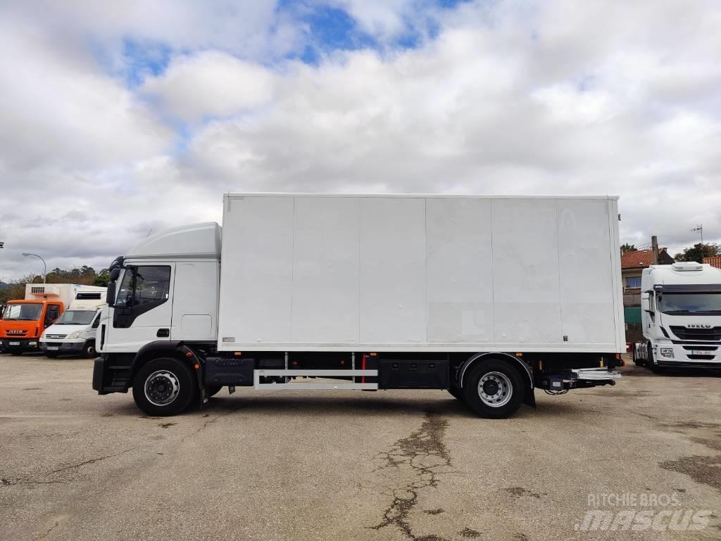 Iveco 180E 28 Sunkvežimiai su dengtu kėbulu