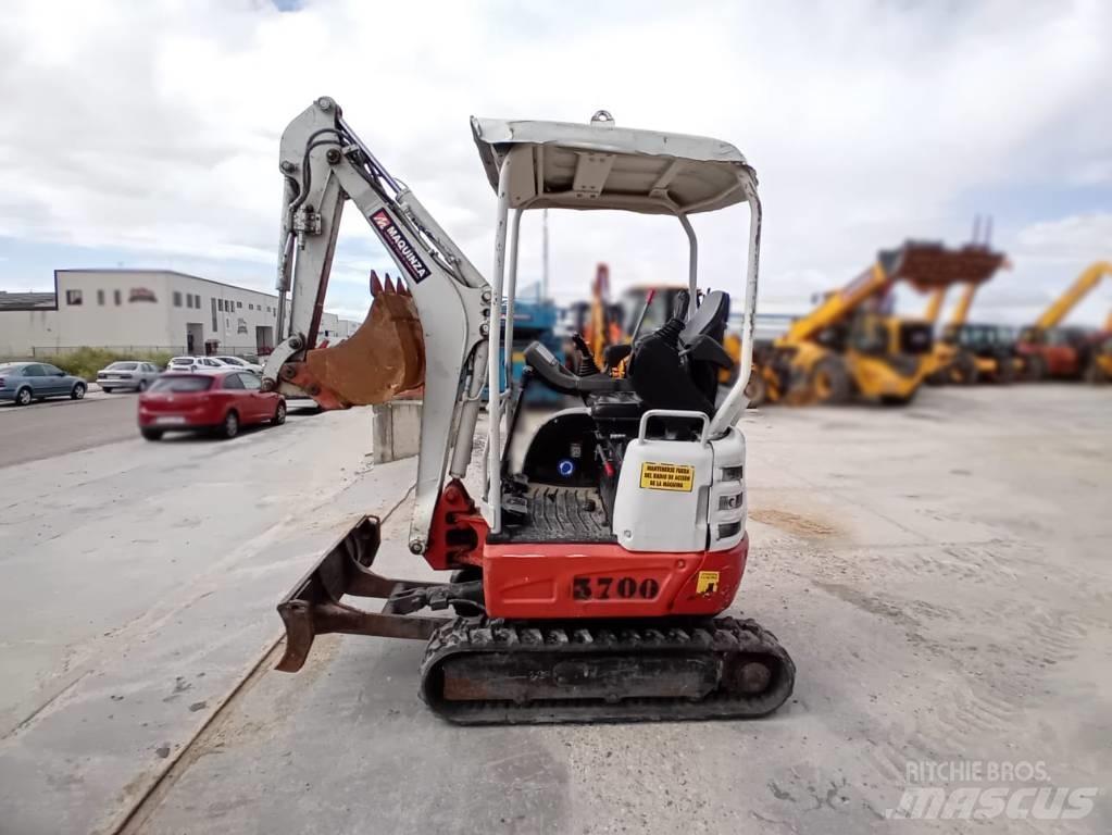 Takeuchi TB 215 R Mini ekskavatoriai < 7 t