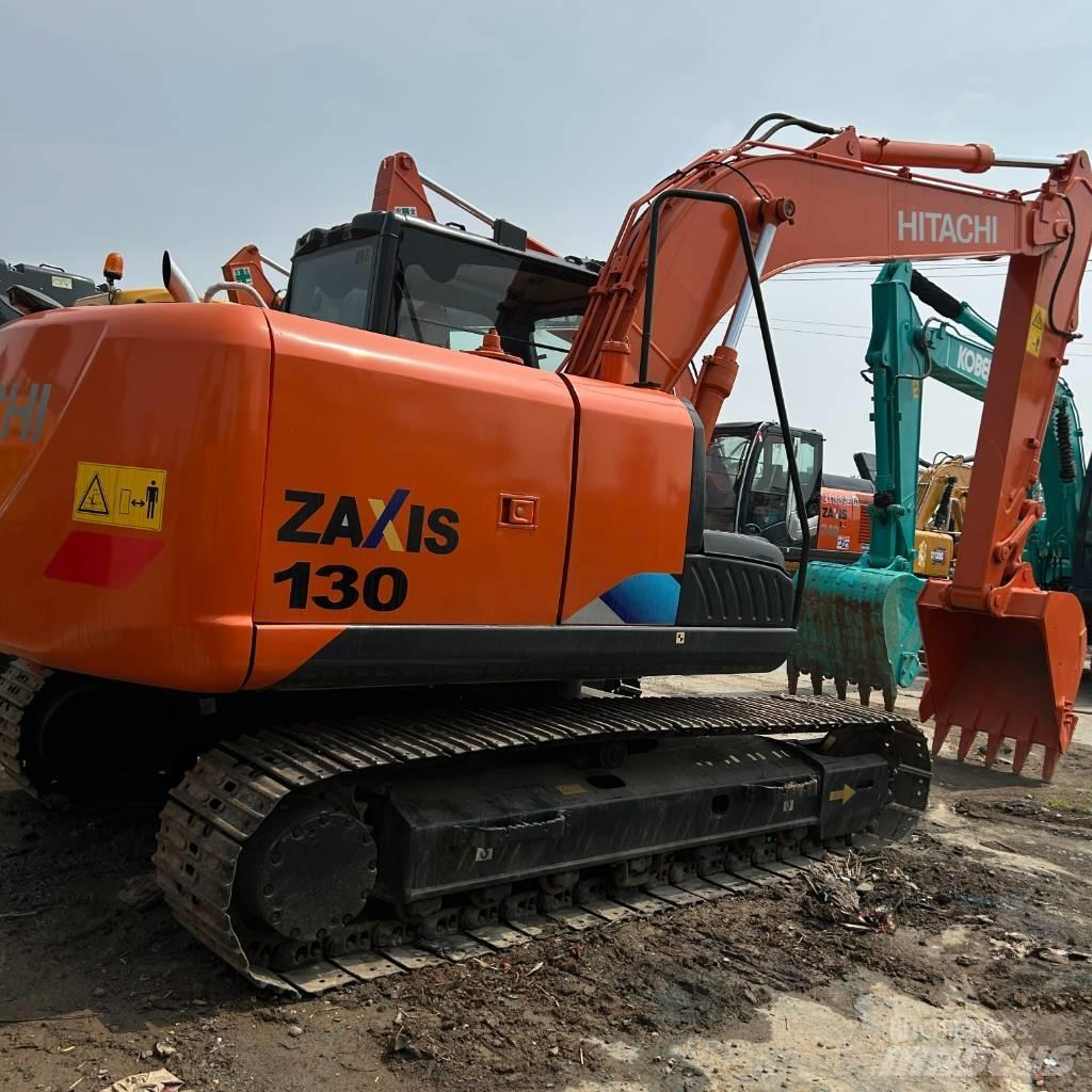 Hitachi 130 Vikšriniai ekskavatoriai