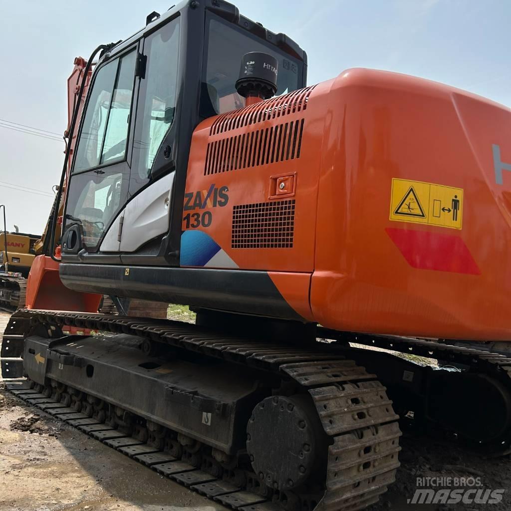 Hitachi 130 Vikšriniai ekskavatoriai