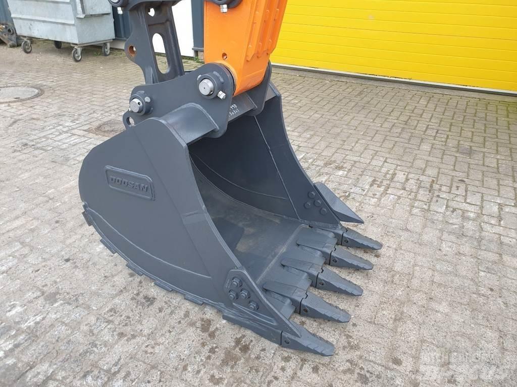 Develon DX140LC Vikšriniai ekskavatoriai