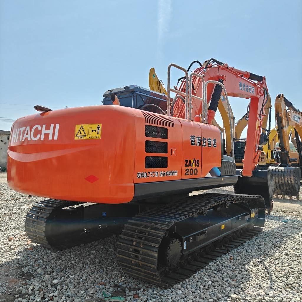Hitachi 200-3 Vikšriniai ekskavatoriai