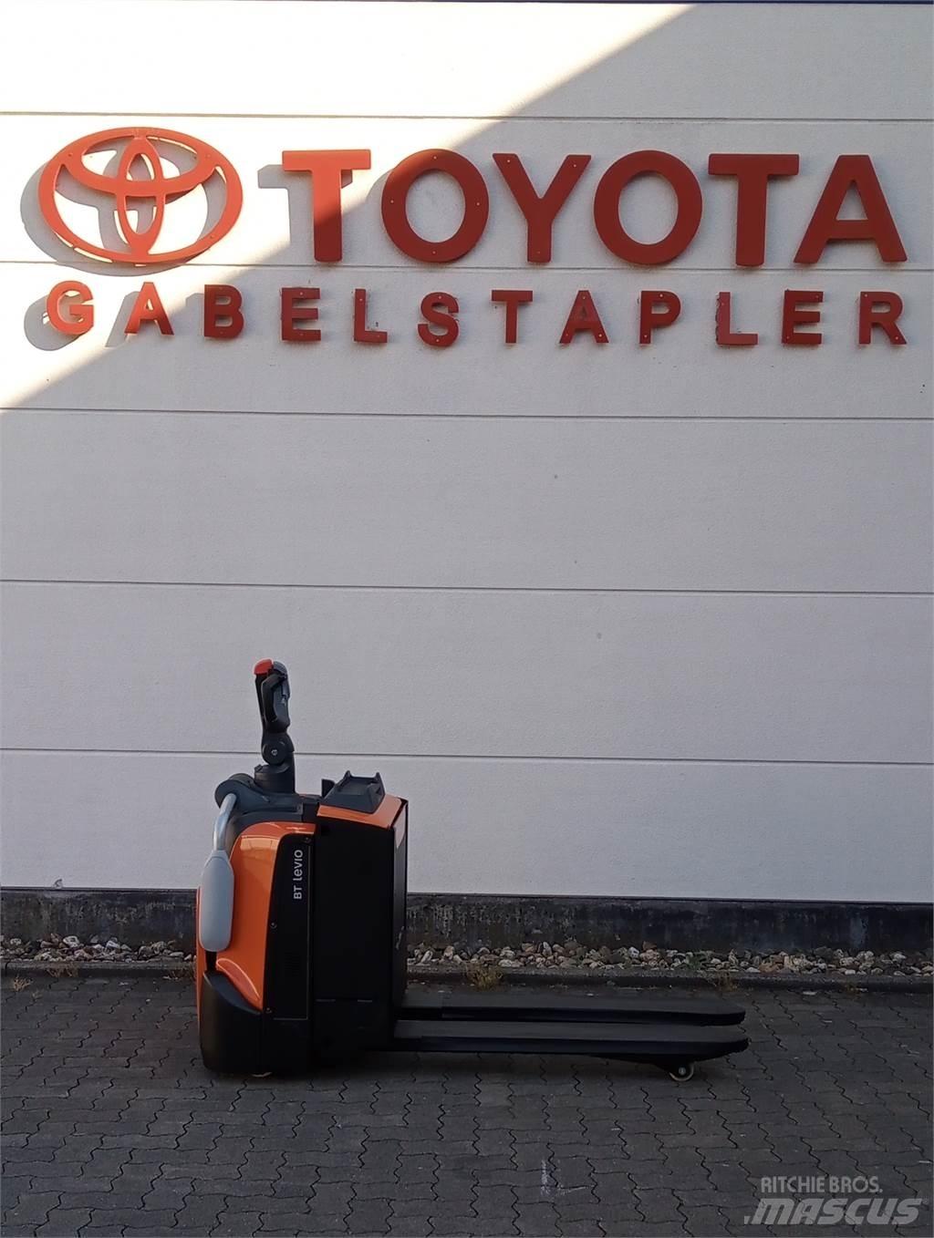 Toyota LPE200 Mažų aukščių keltuvai