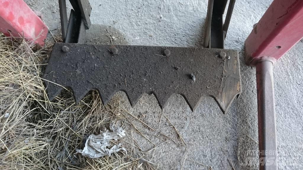 TKS BALESTRIP Gyvulių šėrimo įranga