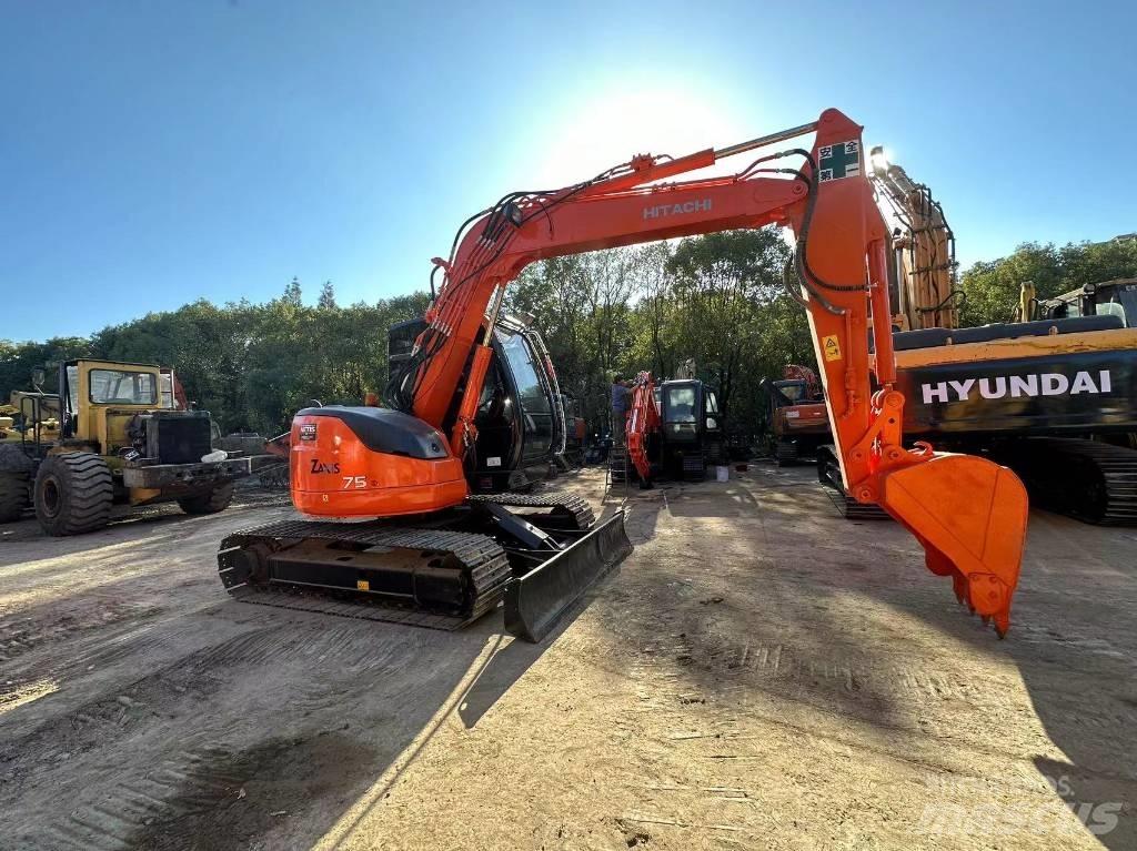 Hitachi ZX 75 Vikšriniai ekskavatoriai