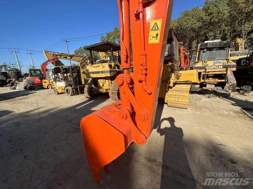 Hitachi ZX 75 Vikšriniai ekskavatoriai