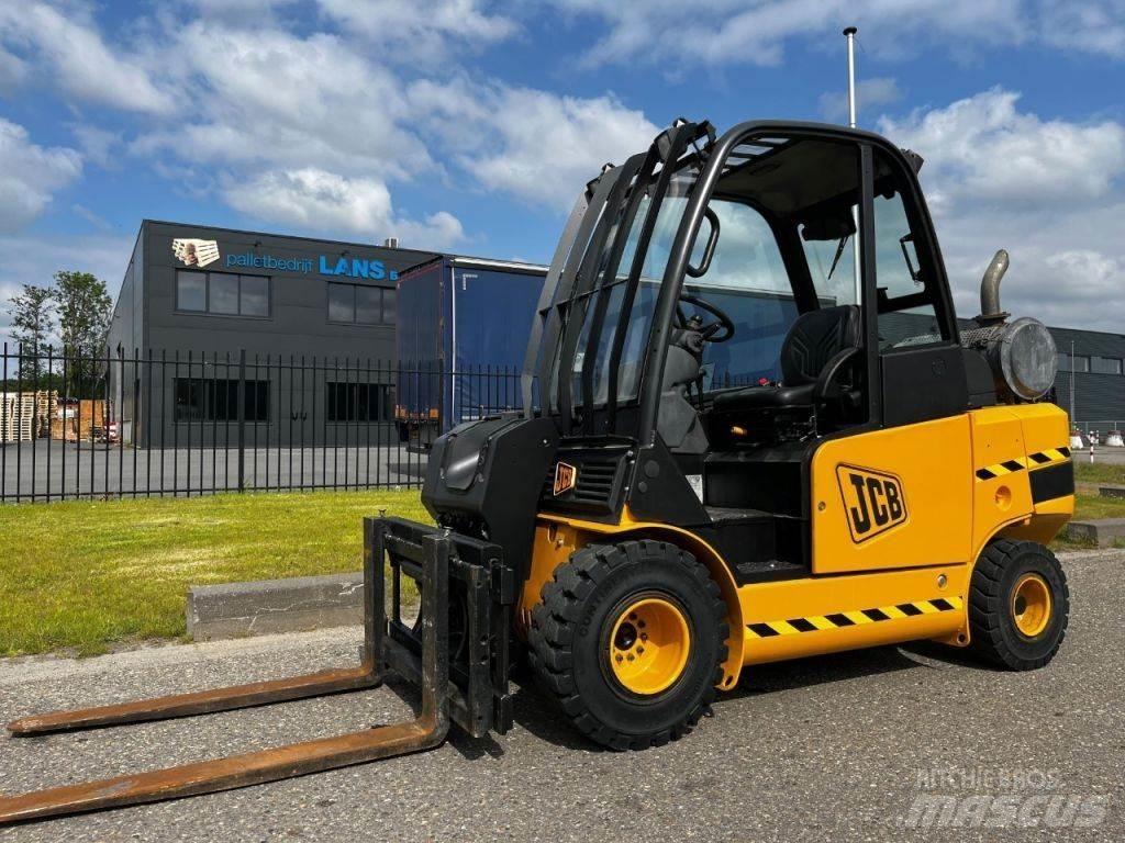 JCB TLT30 Teleskopiniai ratiniai krautuvai