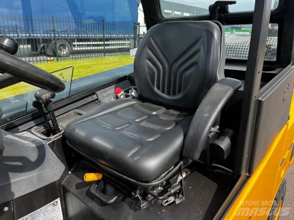 JCB TLT30 Teleskopiniai ratiniai krautuvai