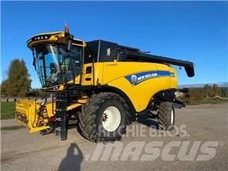 New Holland CX 8.70 Derliaus nuėmimo kombainai