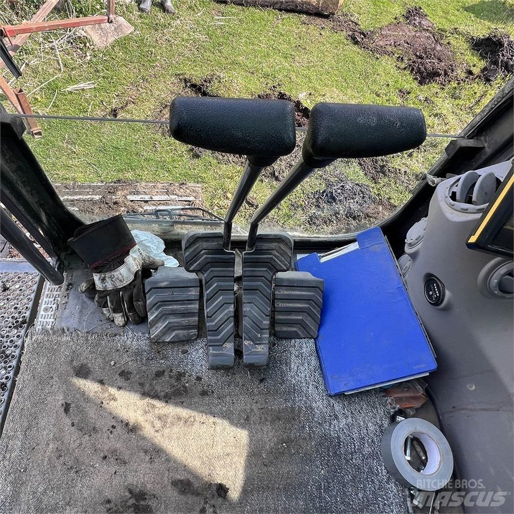 Volvo EC220 EL Vikšriniai ekskavatoriai