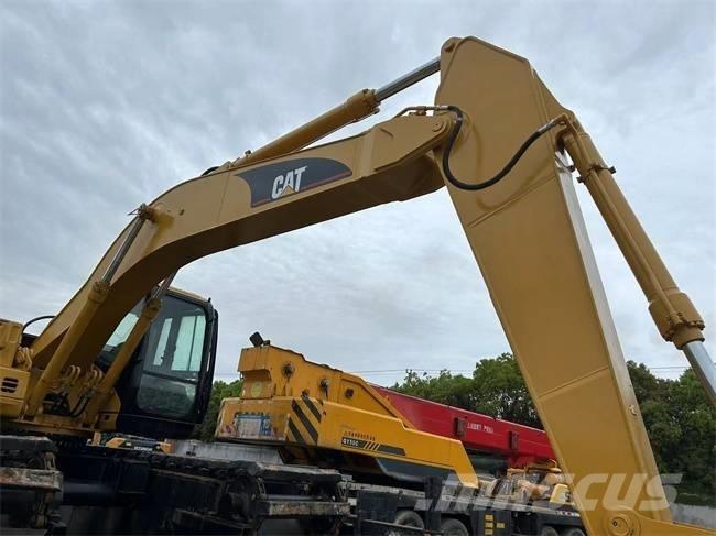 CAT 320 C Amfibiniai ekskavatoriai