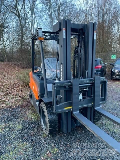 Doosan D30NXS Dyzeliniai krautuvai
